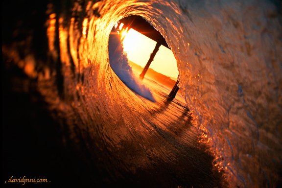 Surfing wave puu