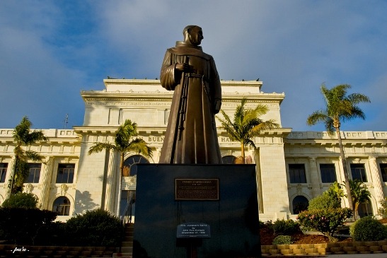 Sculpture of Father Junipero Serra in front of Ventura City Hall